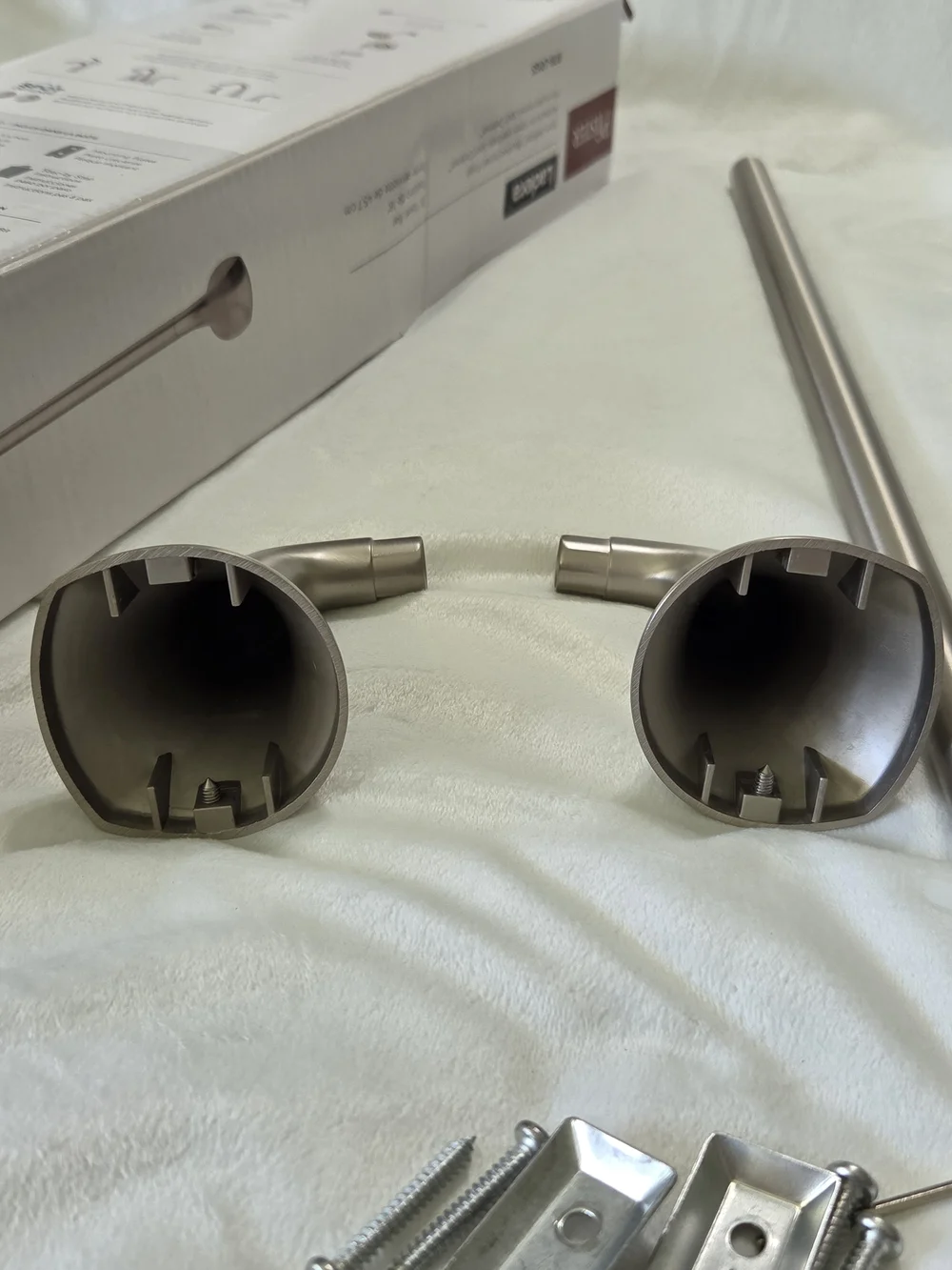 Pfister Ladera Brushed Nickel 18